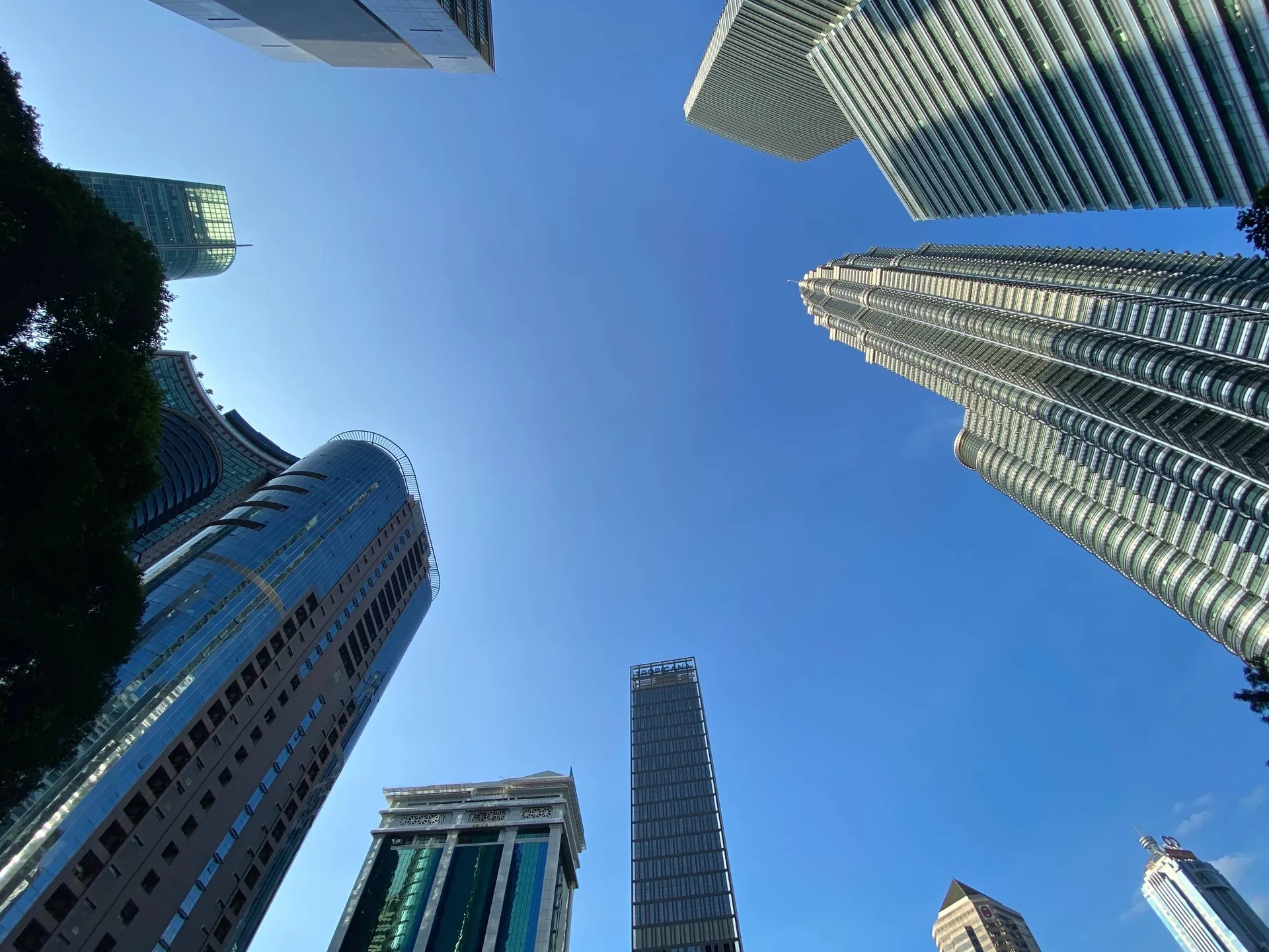 Cross-Border Property Acquisition: Malaysia vs. Australia